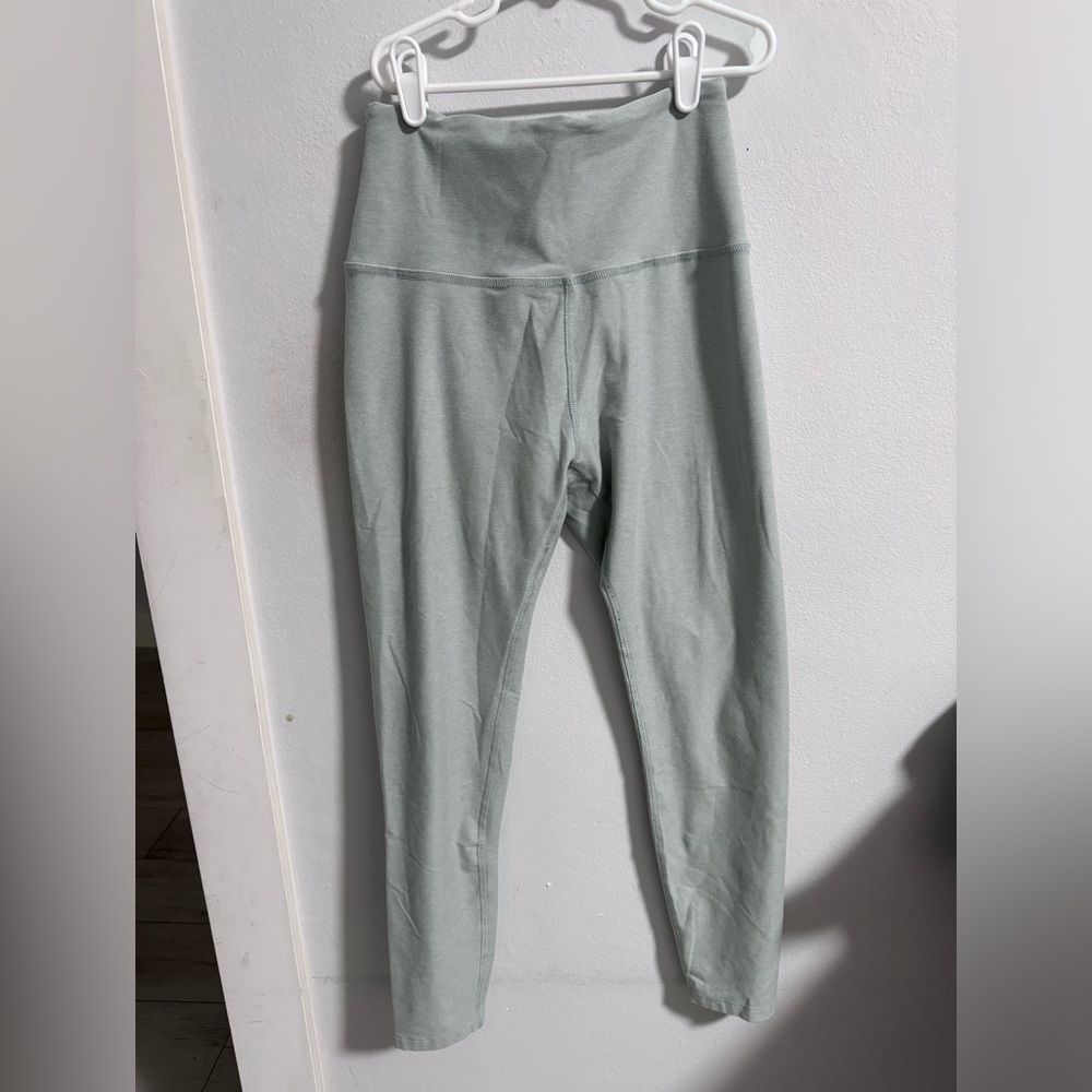 Beyond Yoga space dye leggings in size medium
